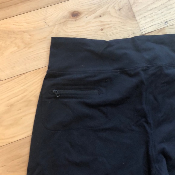 Lululemon - Picture 5 of 5